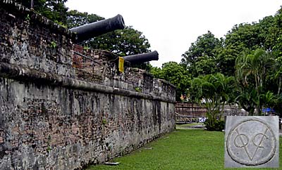 Fort Cornwallis on Penang by Asienreisender